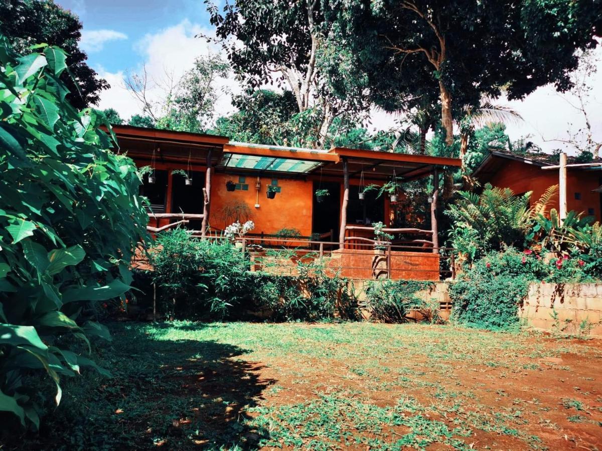 บ้านดินโฮมสเตย์ ปางอุ๋ง Ban Huai Makhuea Som Bagian luar foto